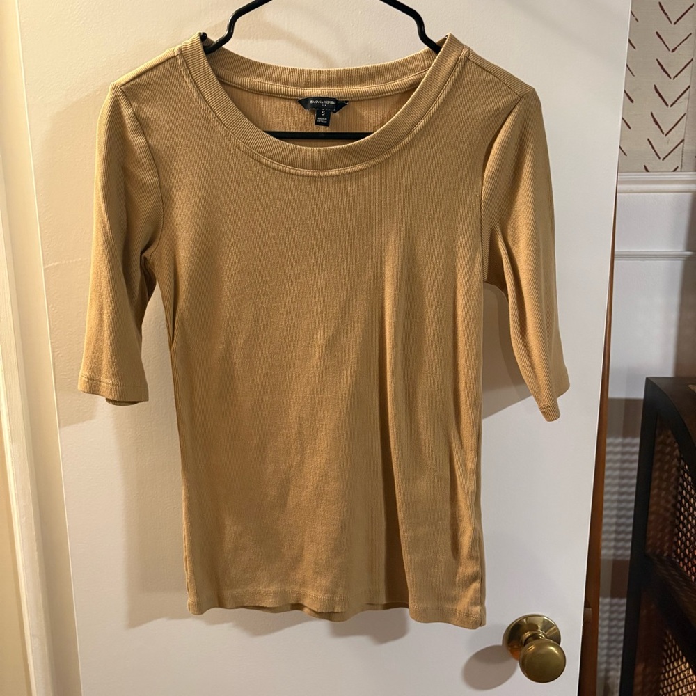 Banana Republic | Ribbed 3/4 Length Sleeve Tee Shirt
